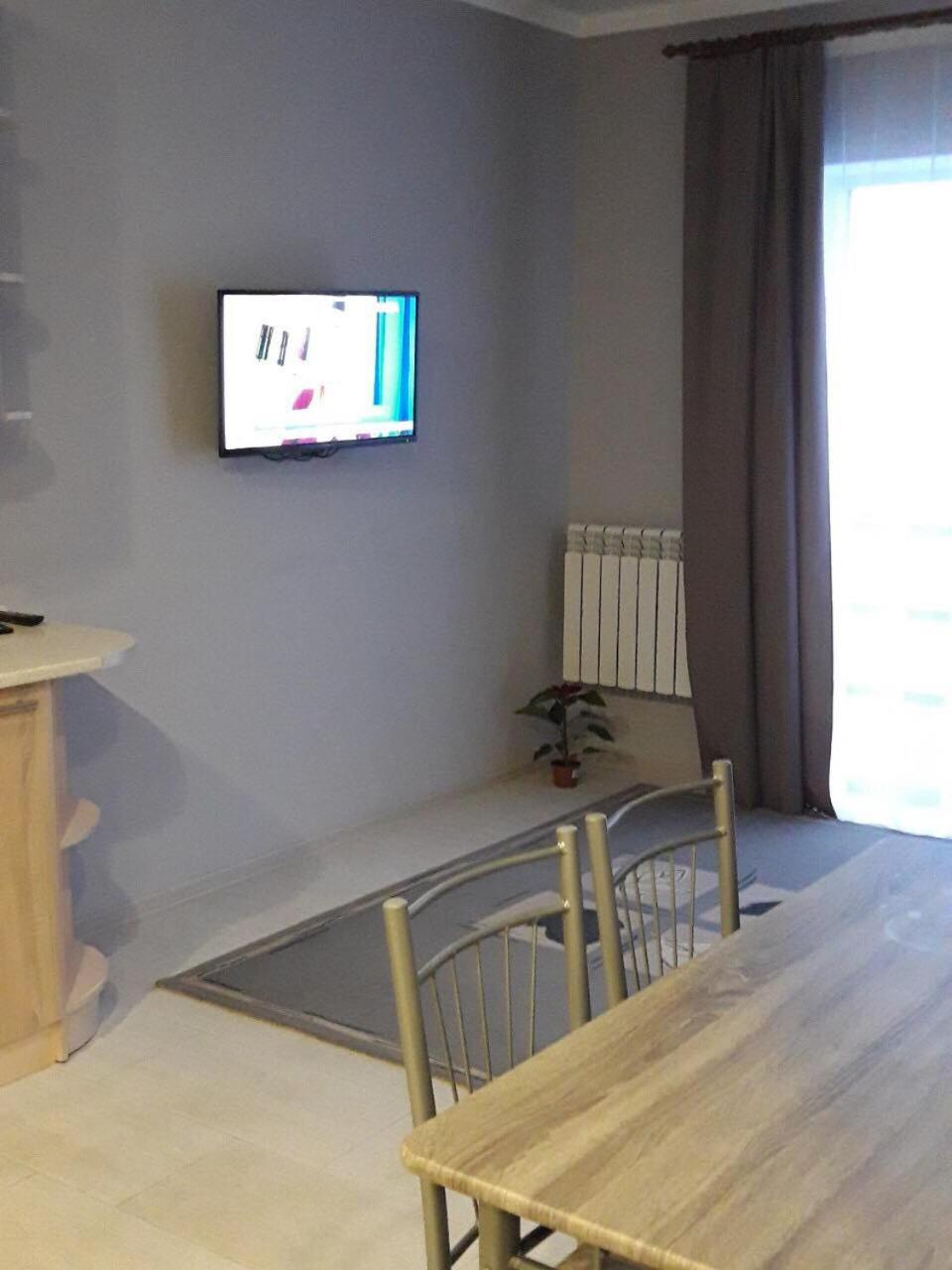 Lutsk, Double-Room Apartments ภายนอก รูปภาพ